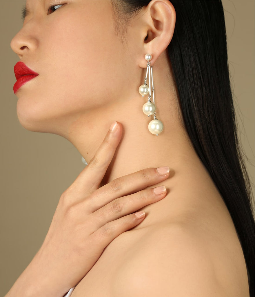 White 2024 pearl earrings