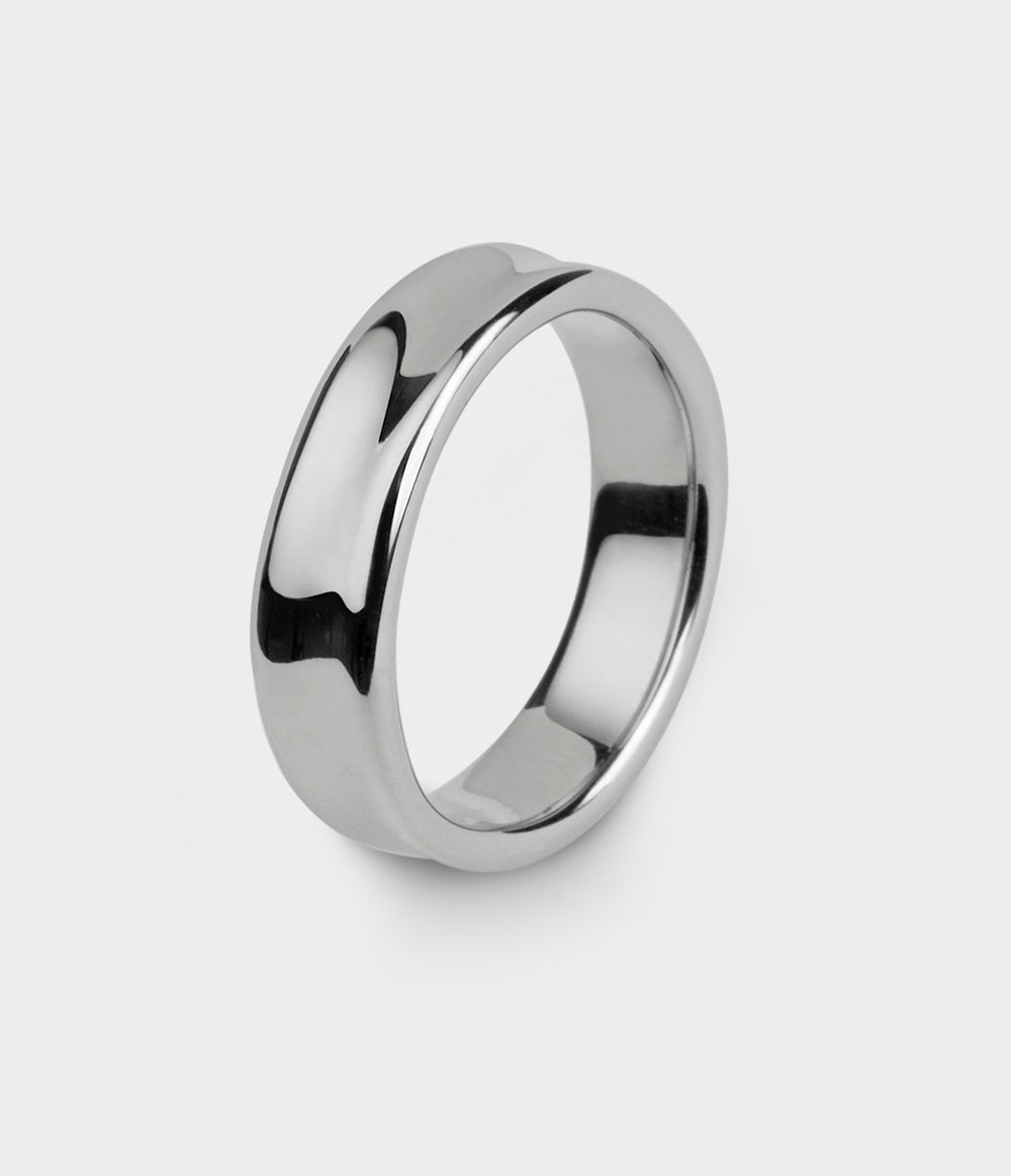 Liquid Slim Ring in Silver, Size R